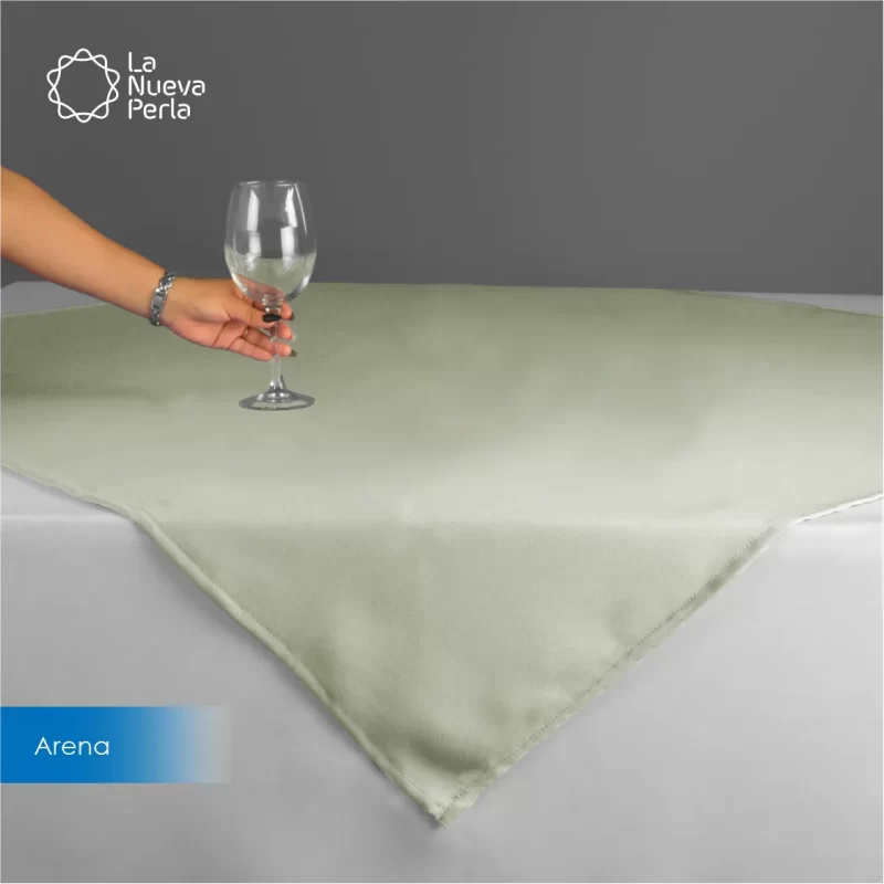 Cubre mantel Tergal Liverpool 145x145 cm Arena