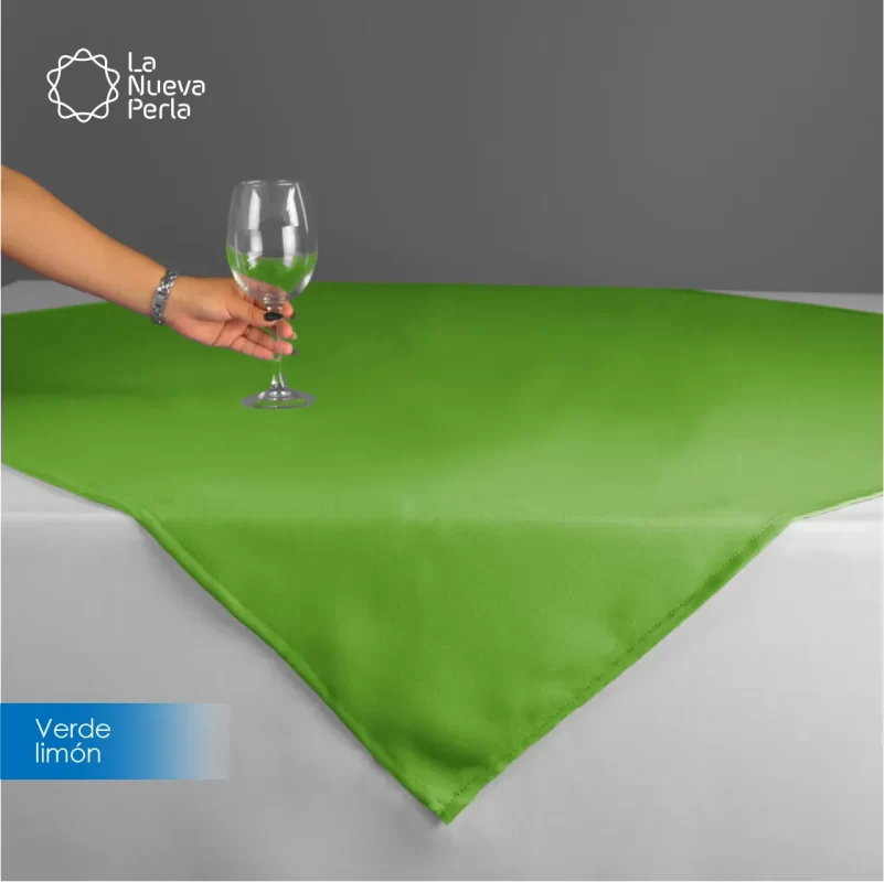 Cubre mantel Tergal Liverpool 145x145 cm Rosa Verde Limón