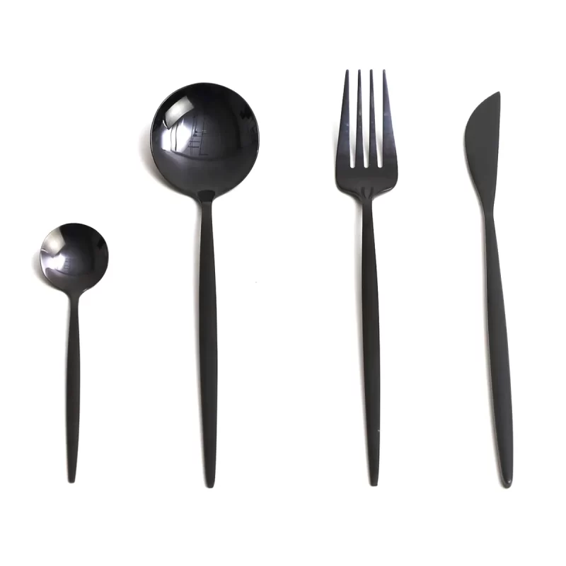 Set de Cubiertos 4 pzs Negro