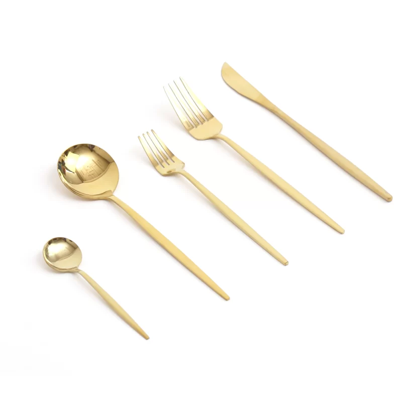 Set de Cubiertos 5 pzs Oro